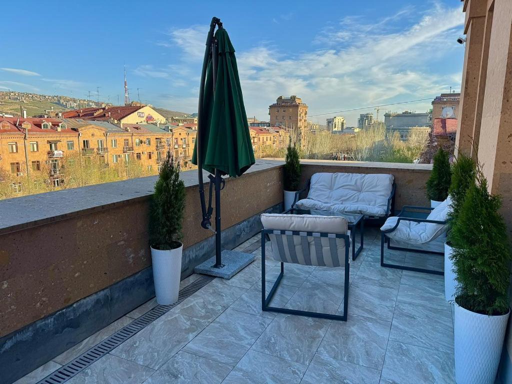 Touch The Sky Apartment 耶烈万 外观 照片